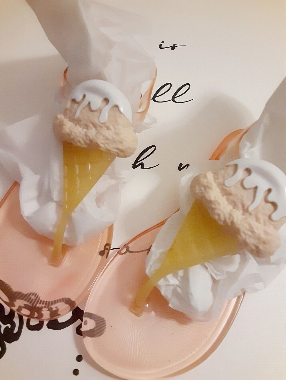 Ice Cream Cone Sundae Katy Perry Pink Jelly Sandals Size 5 - Picture 9 of 11